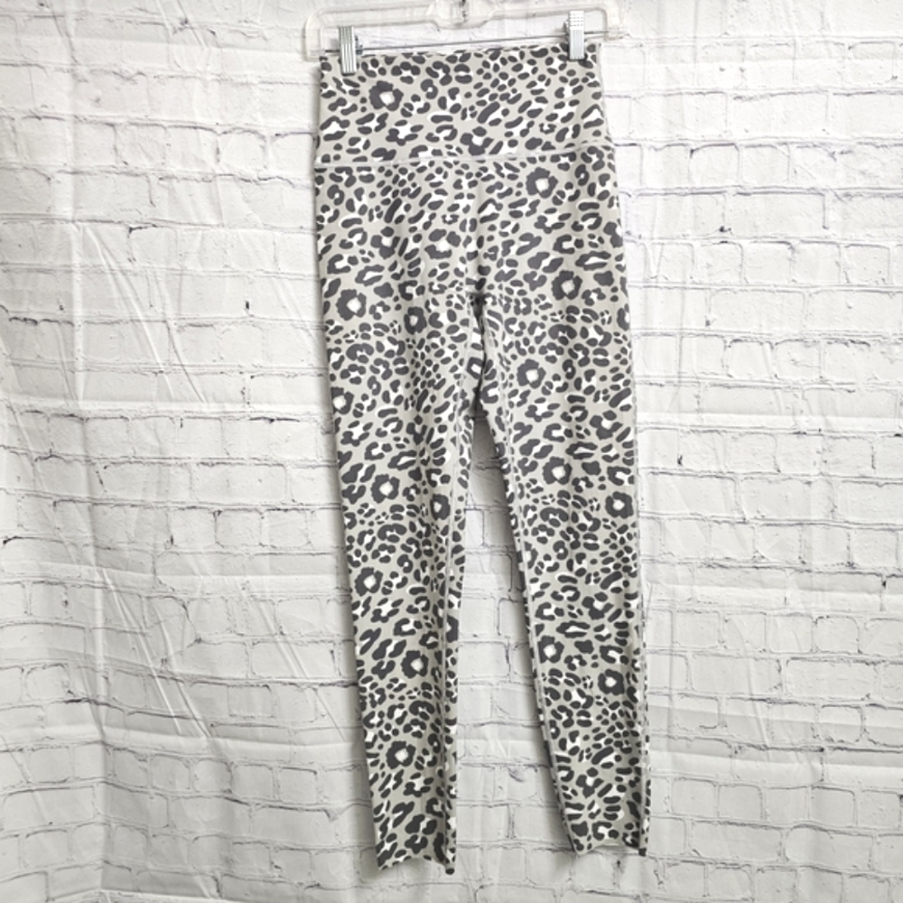 Aerie Offline 7/8 Hi-rise Gray and Black Animal Print Leggings